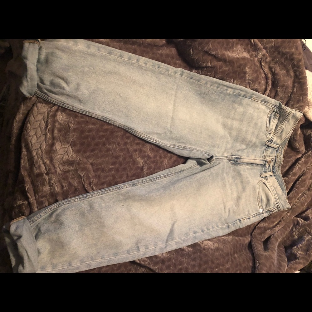American eagle mom jeans